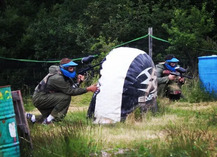 Vert Tea Jeu - Paint ball - Le Monastère