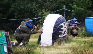 Vert Tea Jeu - Paint ball - Le Monastère