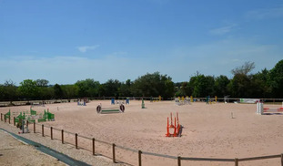 Combelles centre équestre Rodez Agglomération - Le Monastère