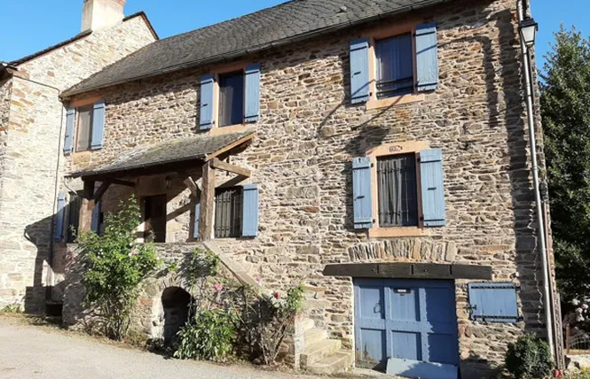 La Maison aux Volets Bleus 1 - Druelle Balsac